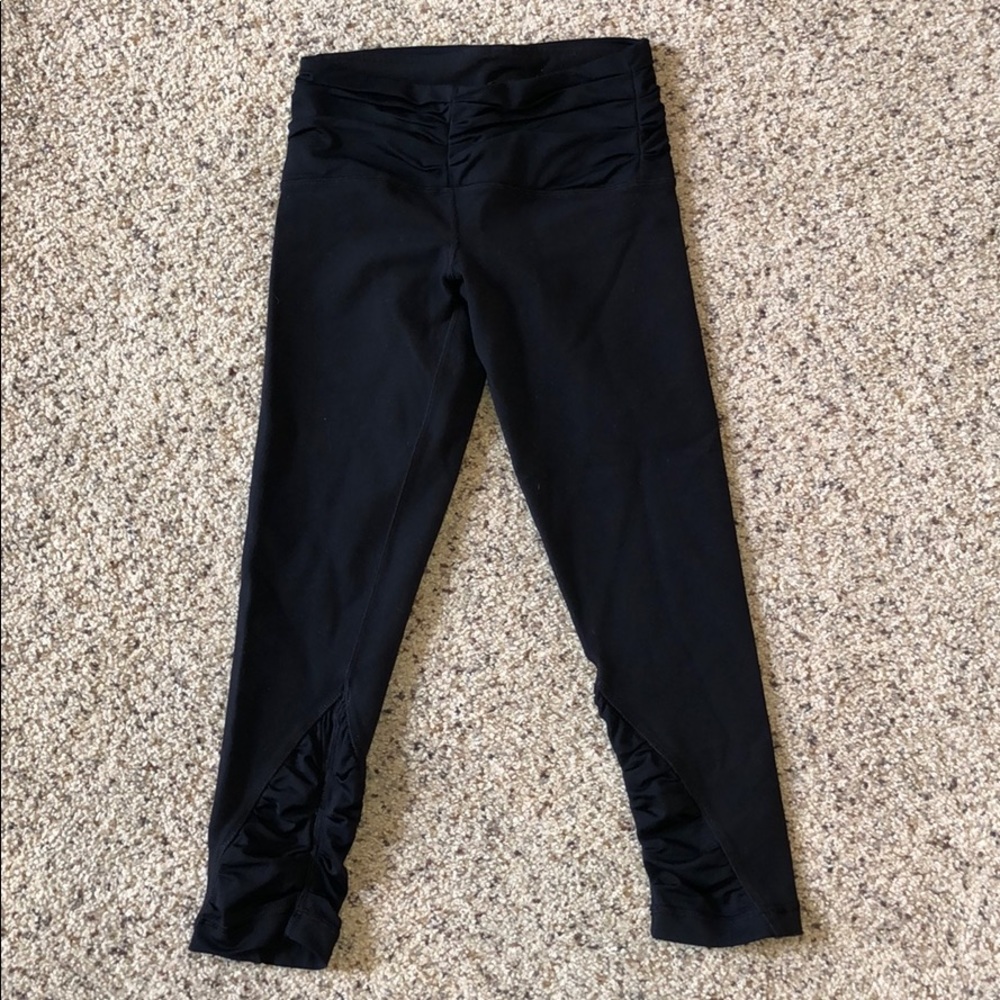 Lululemon cropped leggings with ruching detail